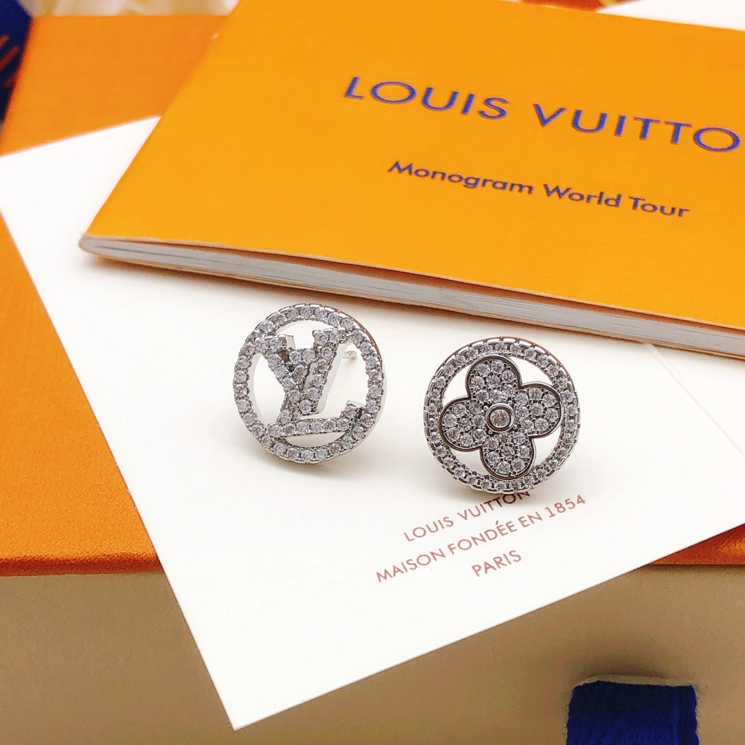 18K Louis Vuitton Blossom Diamond Earrings